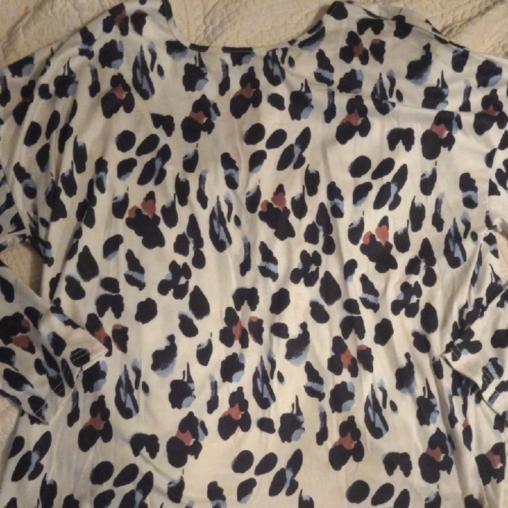 SHEIN Cream and Black Short Sleeve Blouse
